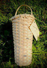 Load image into Gallery viewer, 18th Century Reproduction Pottle Basket - Pottles