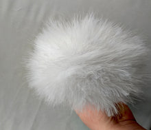 Load image into Gallery viewer, 18th Century Feather Powder Puff