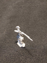 Load image into Gallery viewer, Reproduction 18th Century Tin Soldier - Kneeling Infantryman